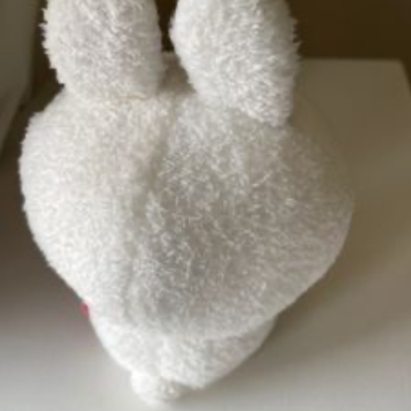 Cony bunny plushy -seated, 7inch (Line friends collectibles) - Picture 2 of 5